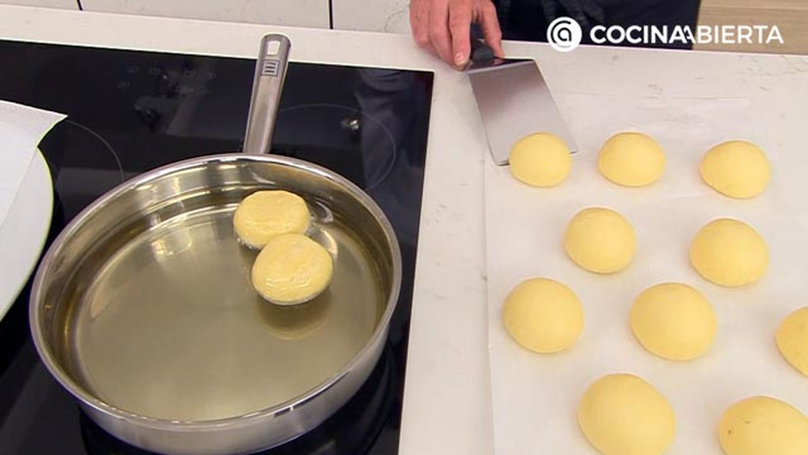 berlinas rellenas de crema pastelera chocolate caramelo te matcha receta joseba arguinano karl67760321 paso5 berlinas rellenas de crema pastelera chocolate caramelo te matcha receta joseba arguinano karl67760321 paso5