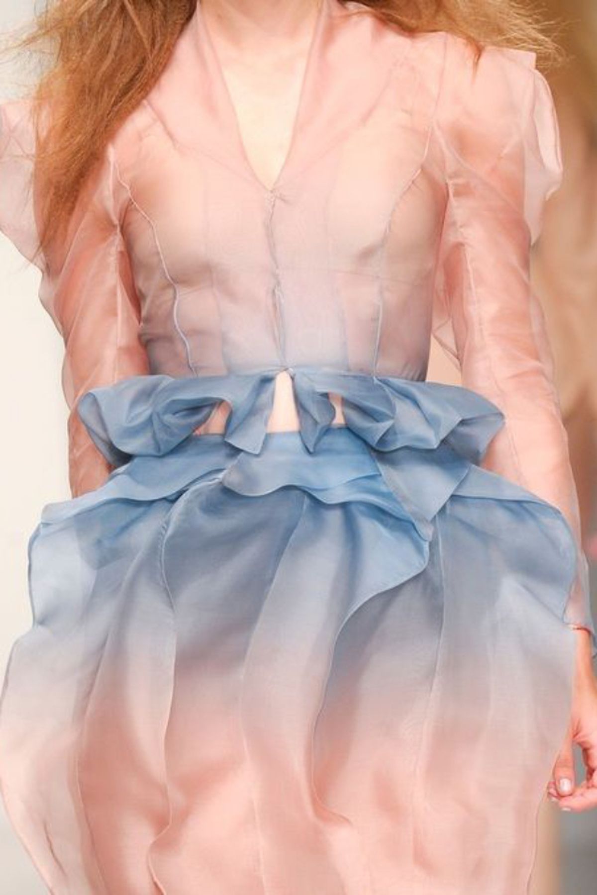 como combinar rosa palo azul