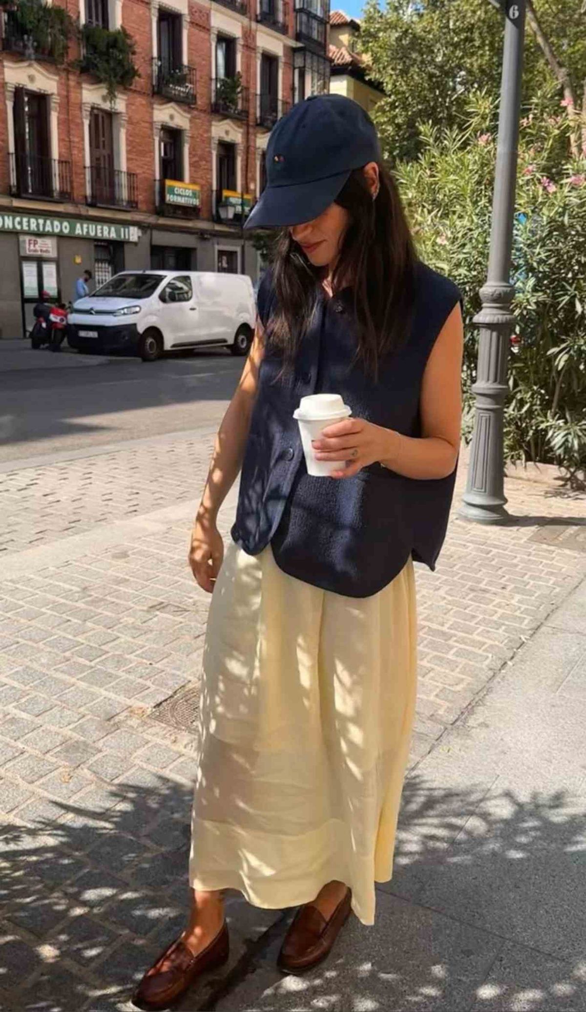 Chaleco amplio con falda. / Pinterest