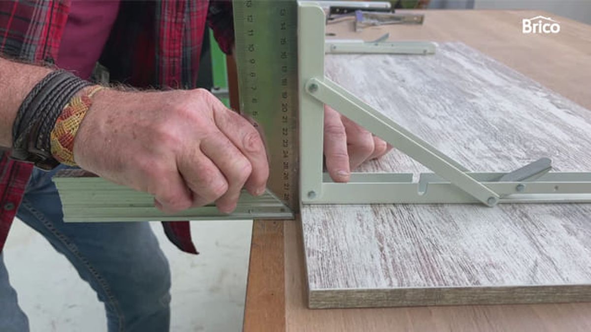 Bricomania 010 hacer una mesa plegable para balcón paso5