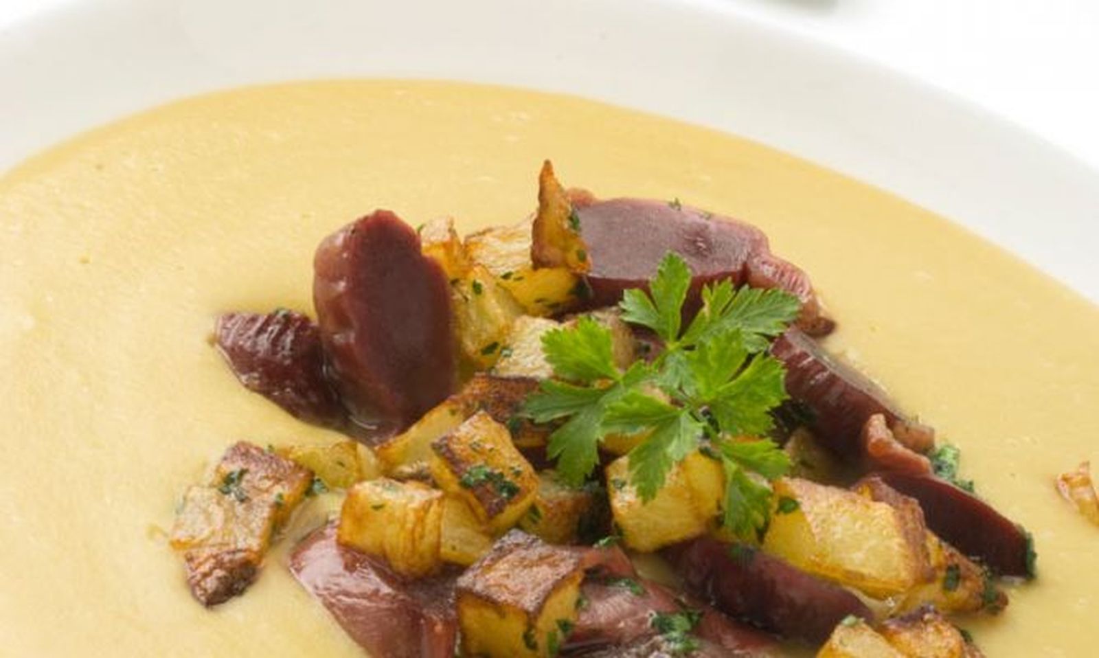 1163 crema de garbanzos con mollejas de pato xl 668x400x80xX 1163 crema de garbanzos con mollejas de pato xl 668x400x80xX