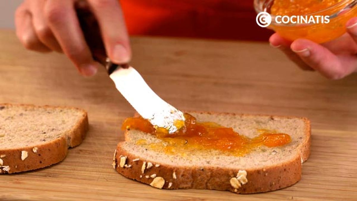 Receta de croque de queso de cabra, bacon y huevo  paso 2