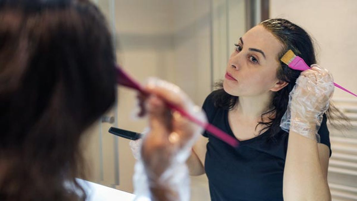 como quitar las manchas de tinte en la piel rostro