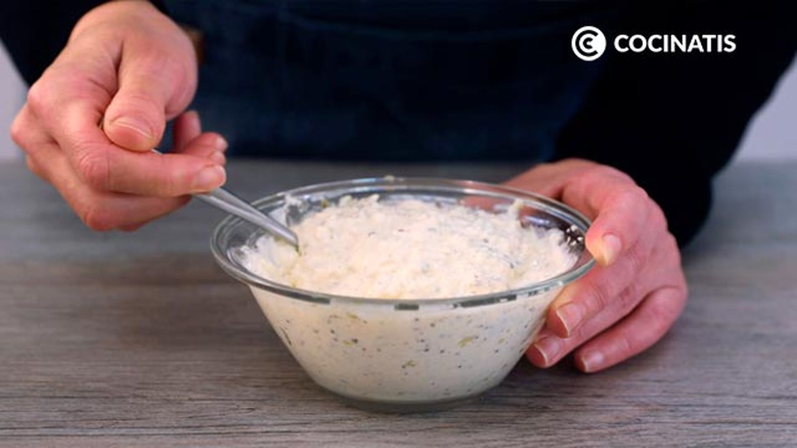 Mezcla todo bien Receta de salsa tártara paso 3