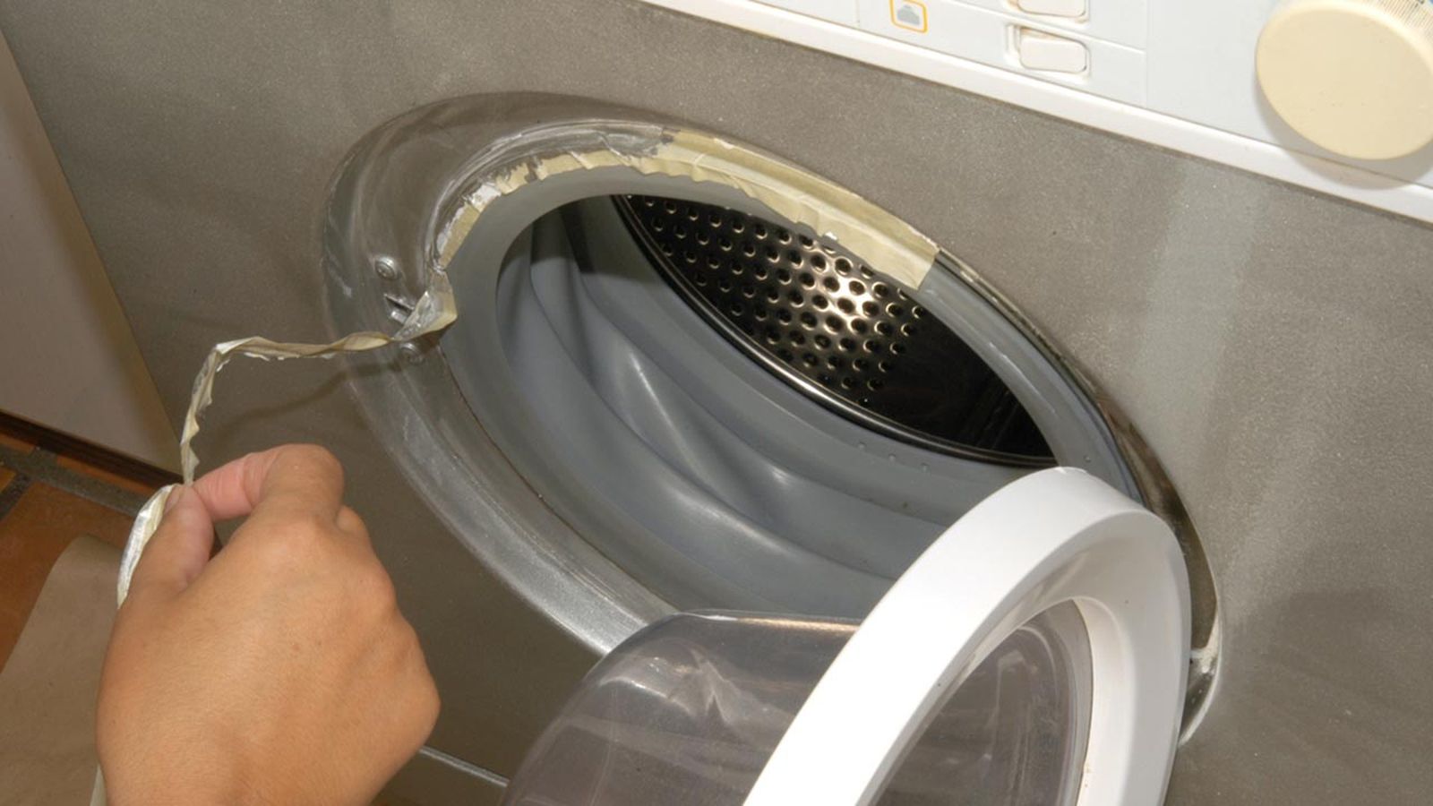 Pintar una lavadora de un color metalizado paso 6 Pintar una lavadora de un color metalizado paso 6