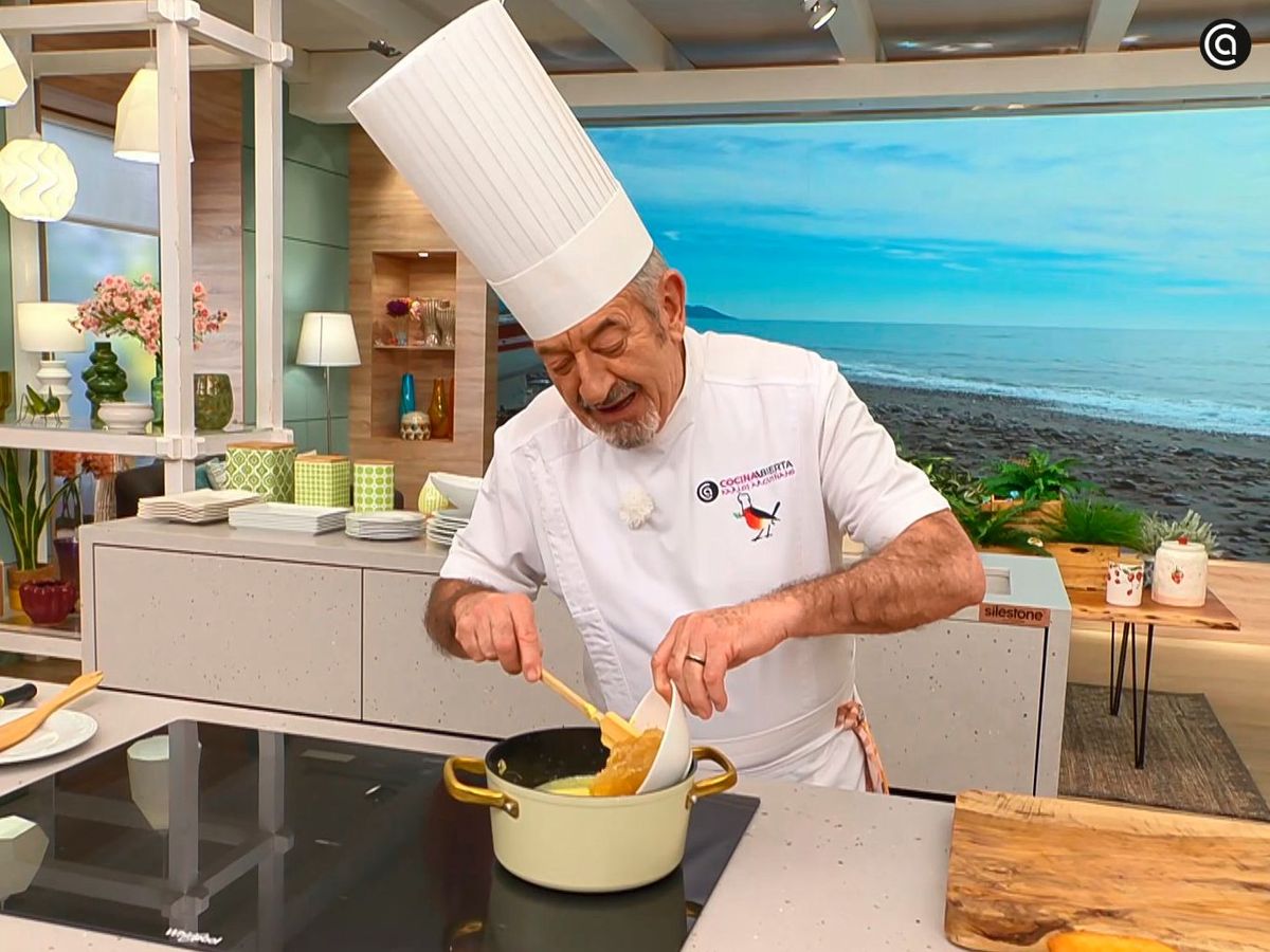 Añade el cabello de ángel a las natillas