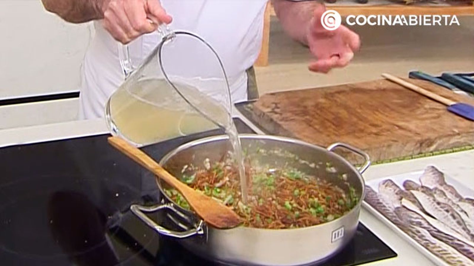 KARL67120321 receta sabiron con fideos karlos arguinano paso4 KARL67120321 receta sabiron con fideos karlos arguinano paso4