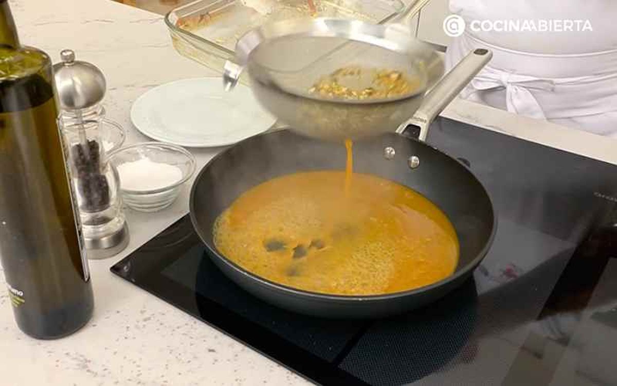 Reduce la salsa de naranja