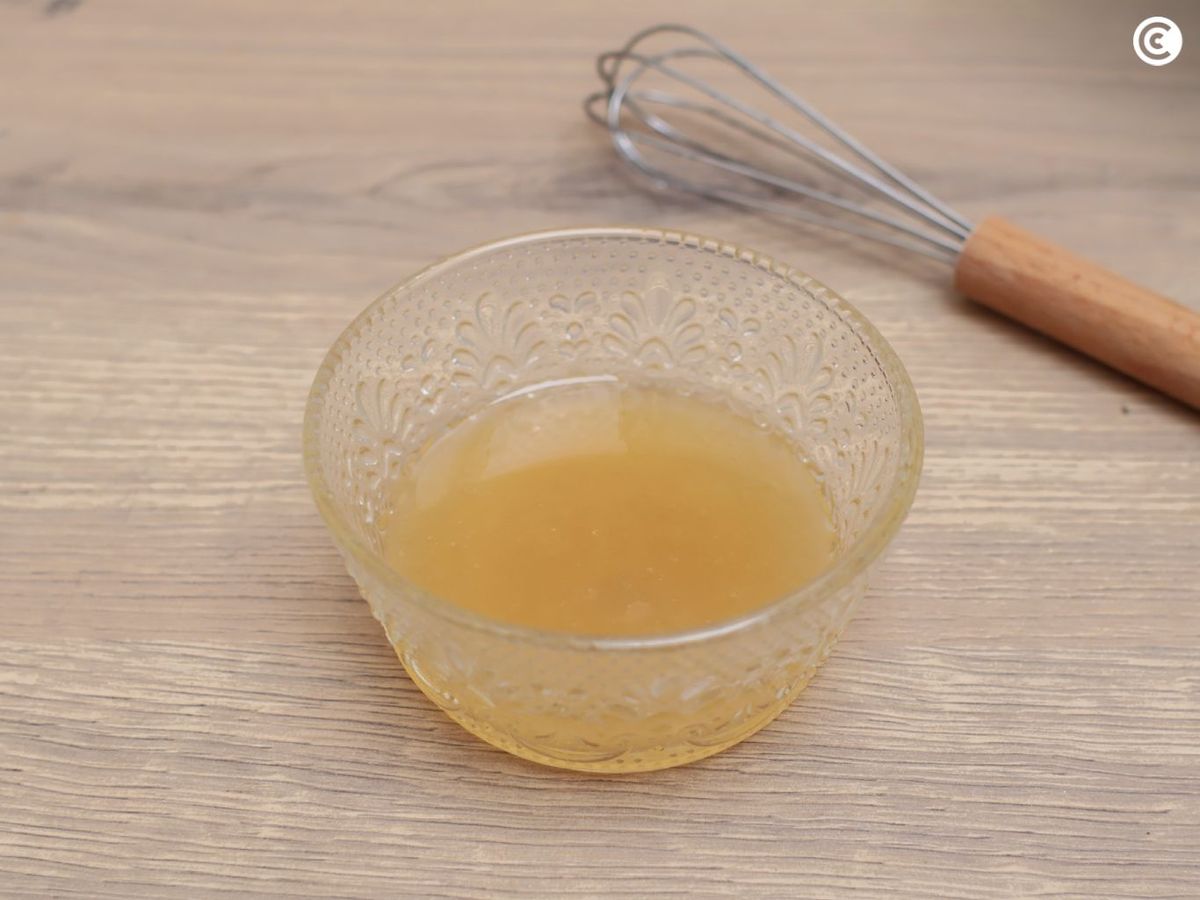 Preparar los ingredientes húmedos para la granola casera