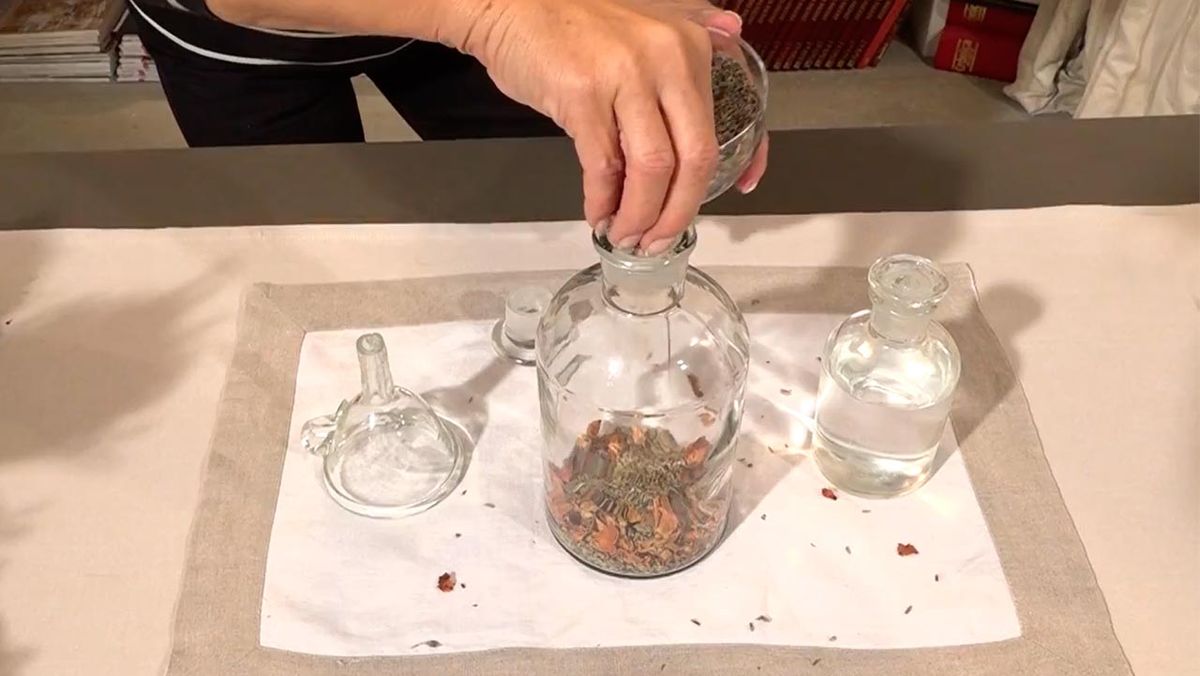 belleza como hacer colonia de flores lavanda rosa vainilla elaboracion