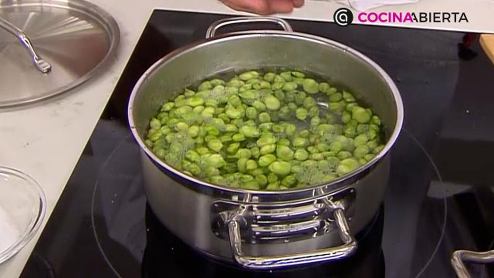 falda de ternera con habitas salteadas receta karlos arguinano karl67550321 paso3 falda de ternera con habitas salteadas receta karlos arguinano karl67550321 paso3
