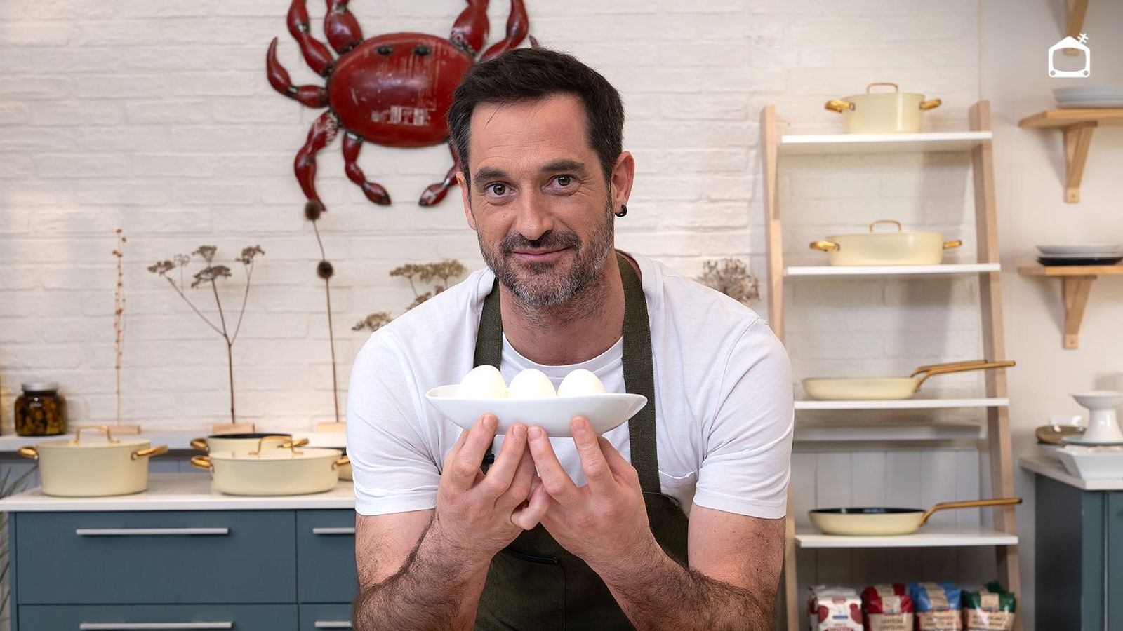 El truco de Joseba Arguiñano para pelar huevos cocidos sin romper la clara