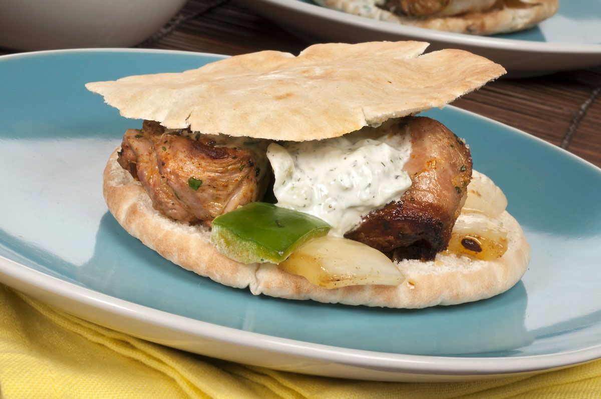 326. KEBAB DE CORDERO TZATZIKI xl