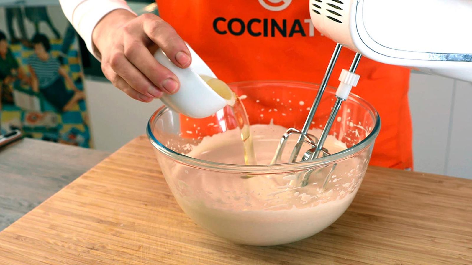 Receta de bizcocho de zumo de uva con frutos rojos paso 2 Receta de bizcocho de zumo de uva con frutos rojos paso 2