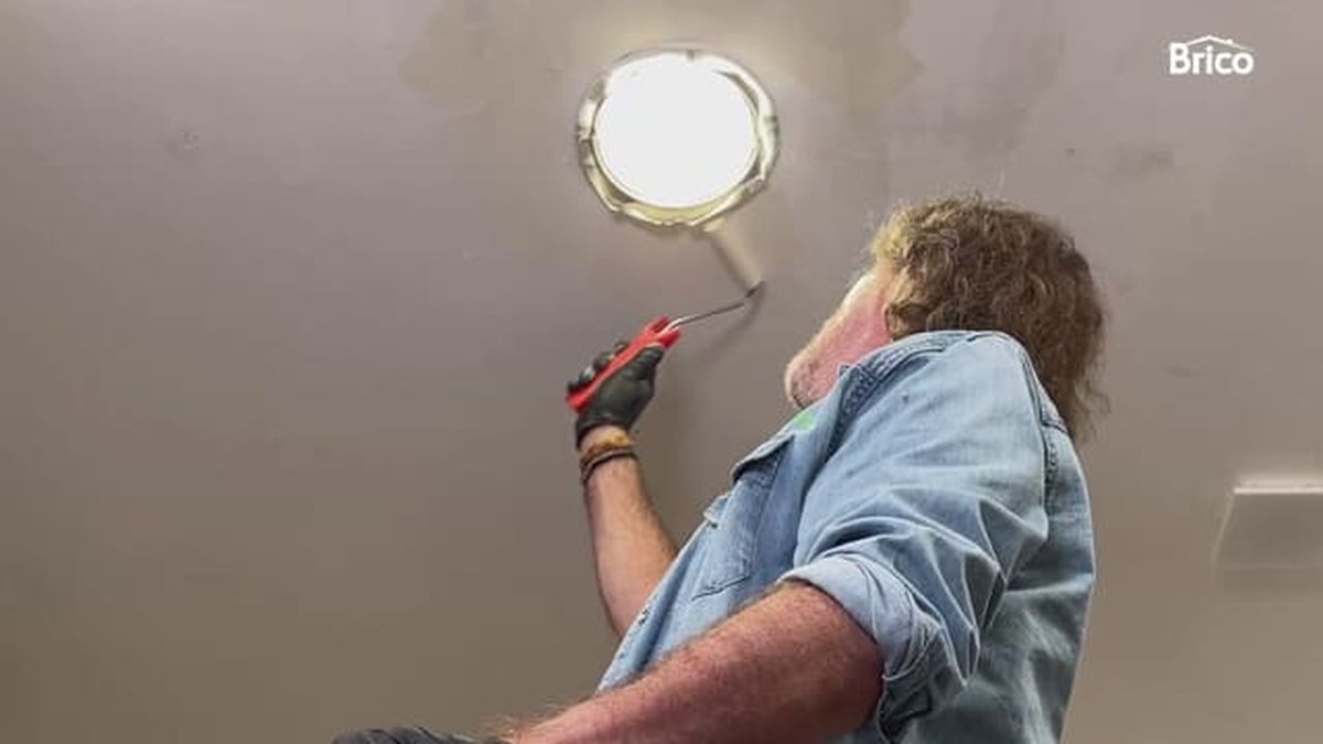 arreglar techo bano humedad desconchado paso 11