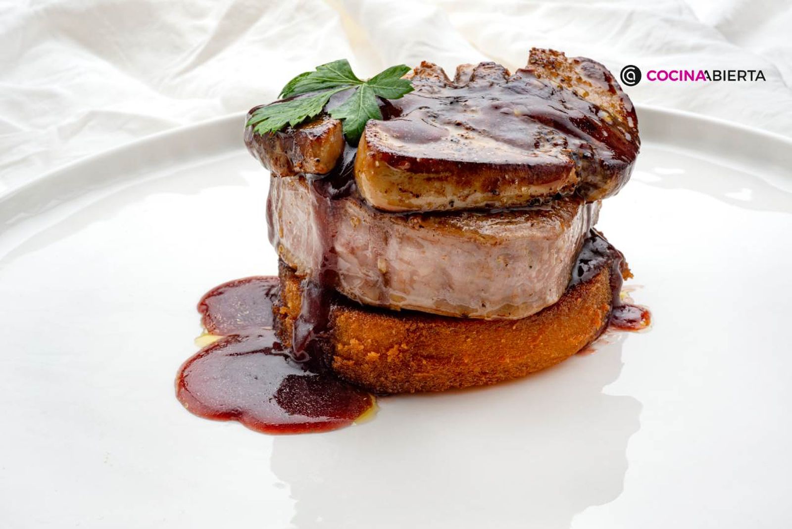 Solomillo con foie, el plato gourmet y fácil de hacer de Arguiñano Solomillo con foie, el plato gourmet y fácil de hacer de Arguiñano