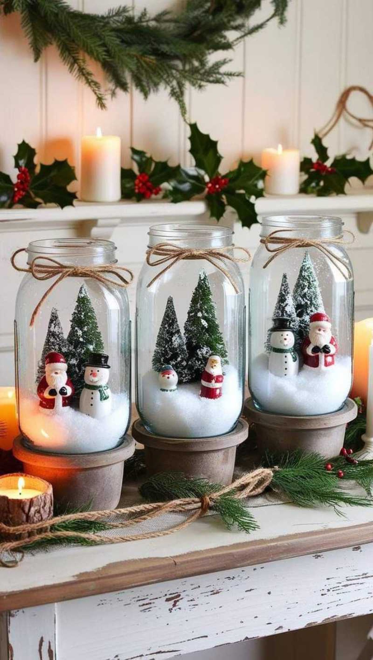 Frascos  de vidrio de Navidad con escenarios navideños.