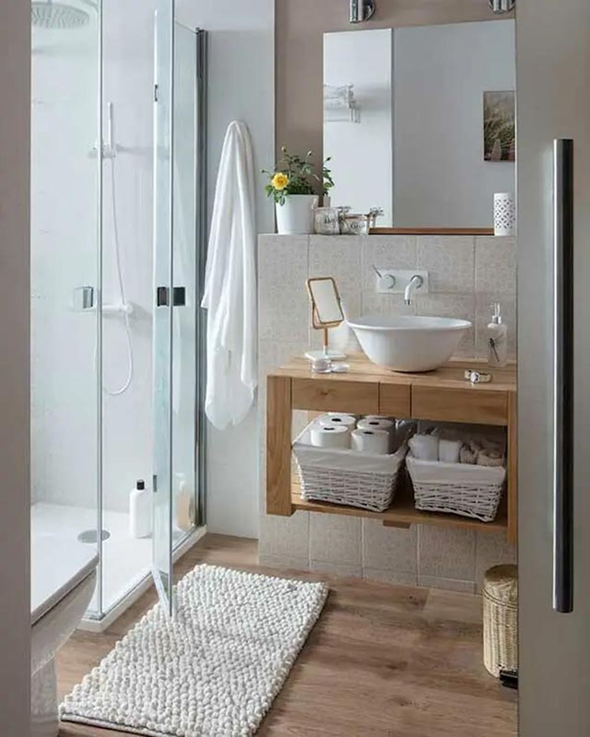 Claves para decorar un baño pequeño moderno y funcional 6