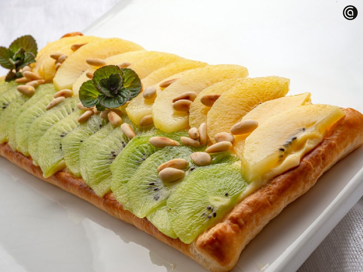Banda de kiwi con crema pastelera, receta de Karlos Arguiñano