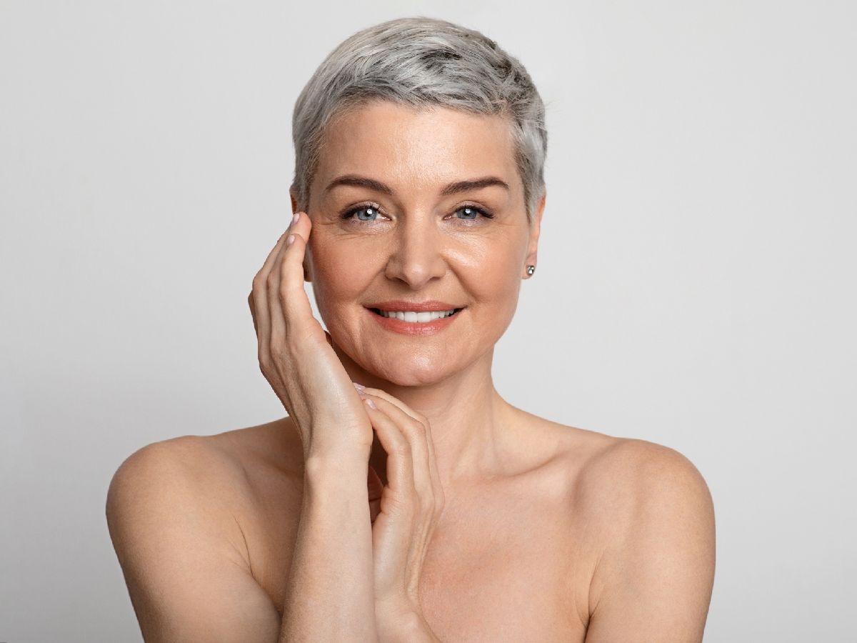 Evita los tonos mates que acentúan imperfecciones