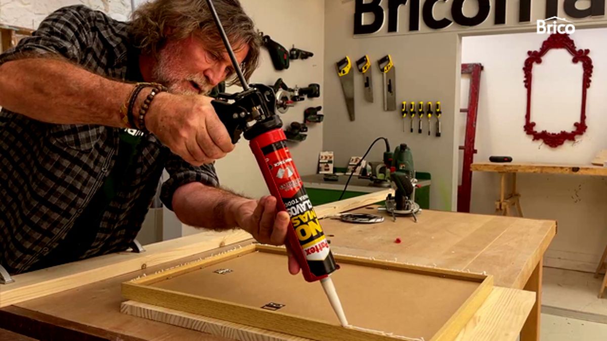 Bricomania 38 tocador maquillaje con luz paso 4