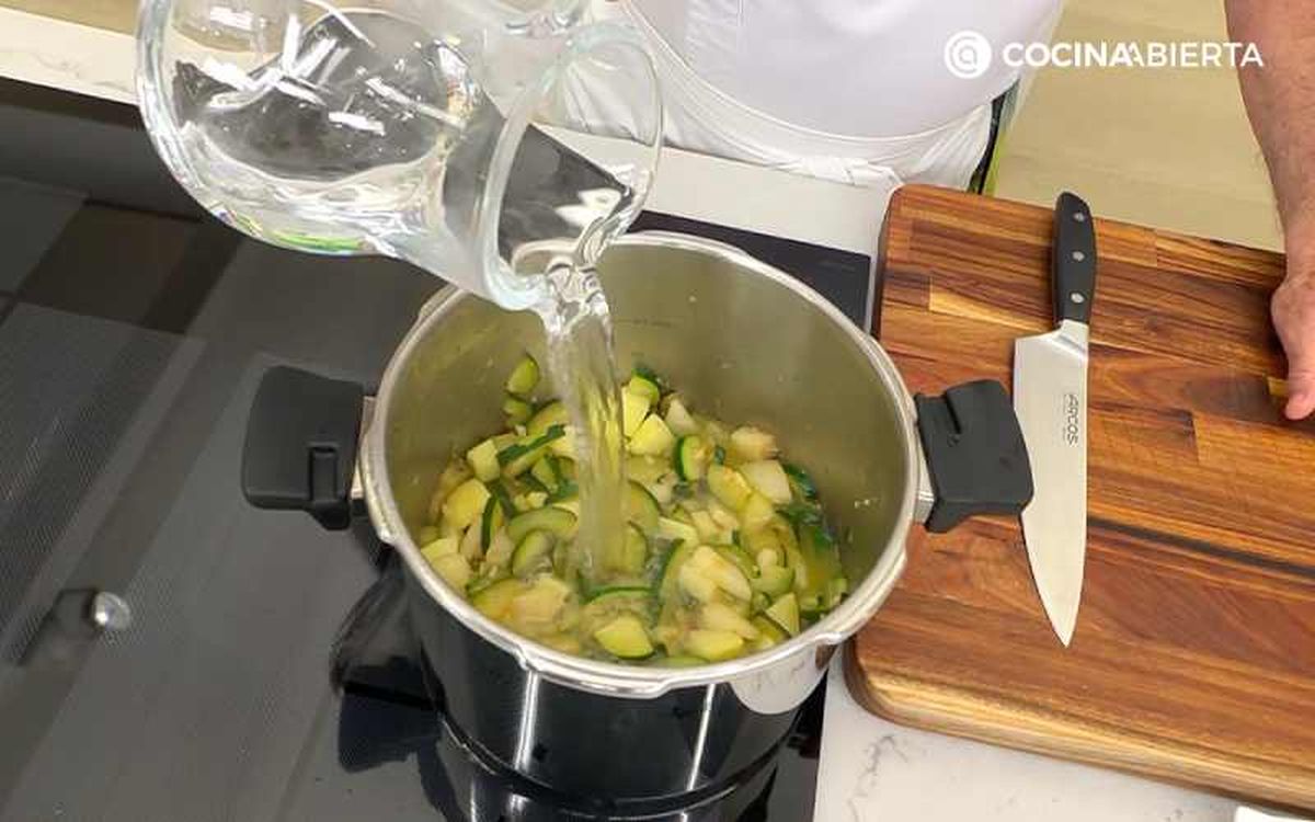 Cubre las hortalizas con agua