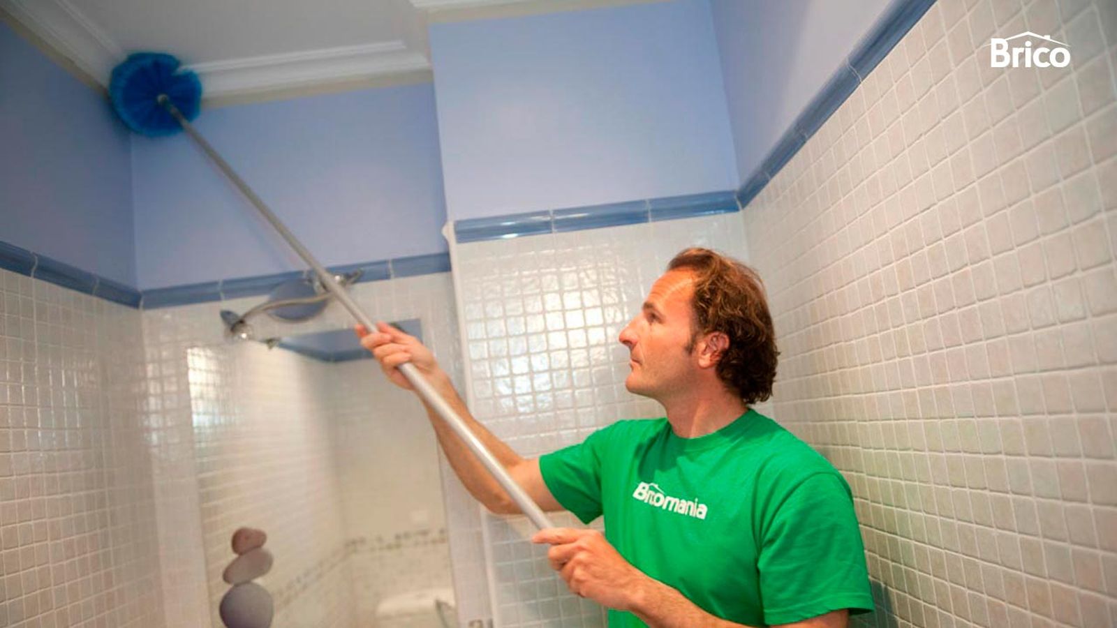 Pintar techo de baño paso 3 Pintar techo de baño paso 3
