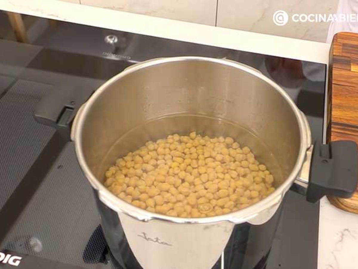 Cuece los garbanzos