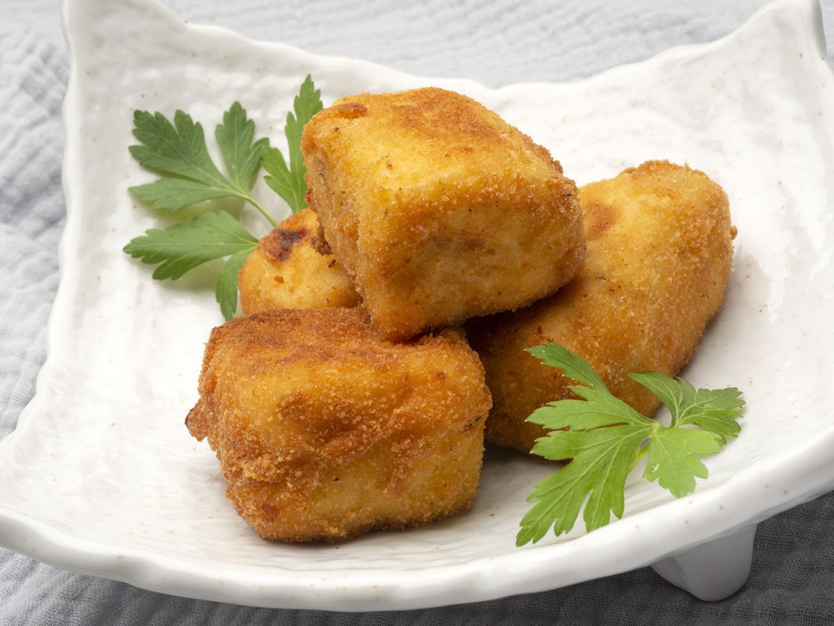 Croquetas de salmón, receta de Karlos Arguiñano