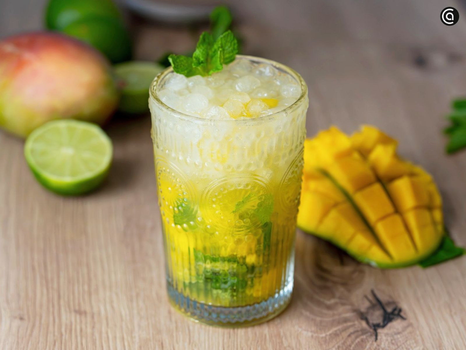 Mojito de mango, una receta para renovar tu repertorio de bebidas frías