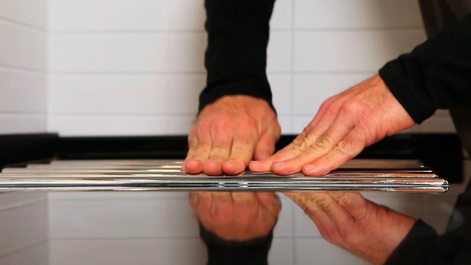 Colocar un salva encimera de cocina paso 5 Colocar un salva encimera de cocina paso 5