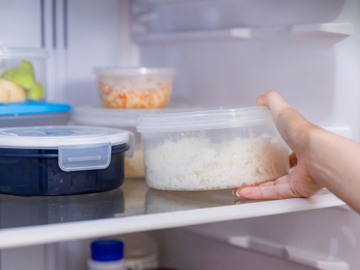 Guardar arroz cocido en la nevera