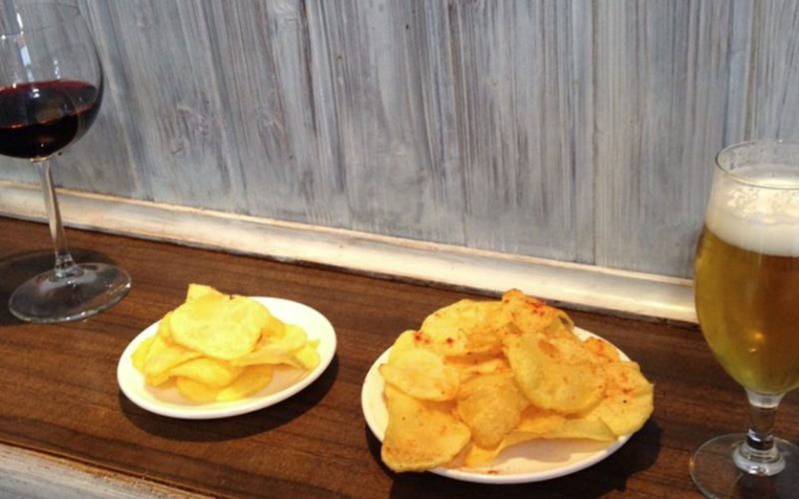 Las patatas de El Flechazo se han convertido en las más famosas del Barrio Húmedo Las patatas de El Flechazo se han convertido en las más famosas del Barrio Húmedo