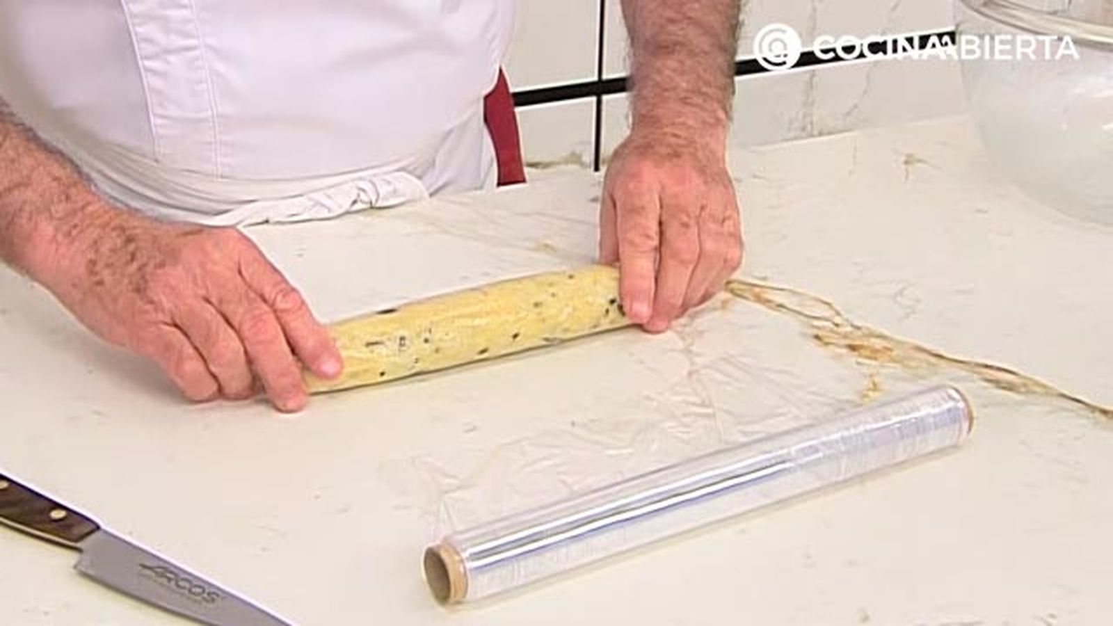 galletas saladas de queso y aceitunas receta cocinatis karlos arguinano karl67690321 paso2 galletas saladas de queso y aceitunas receta cocinatis karlos arguinano karl67690321 paso2