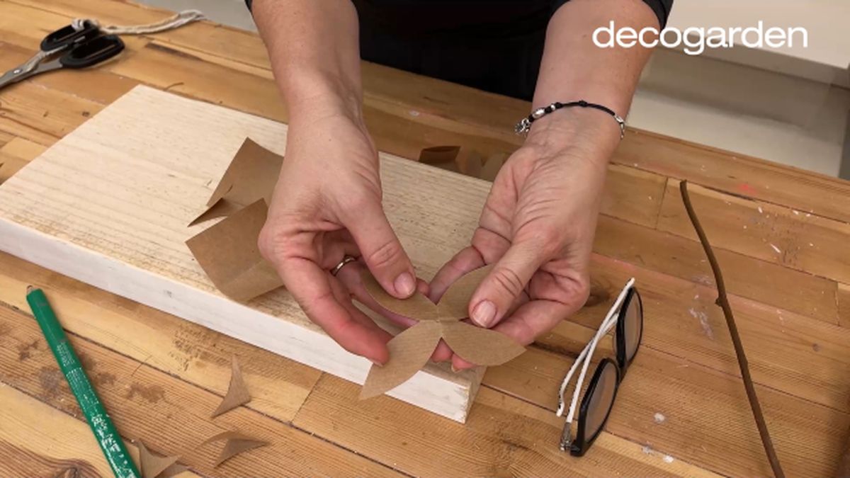 como hacer flores algodon paso 2