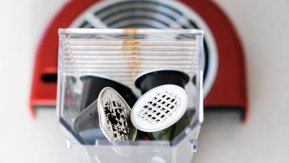 Las cápsulas de café se tiran al contenedor amarillo