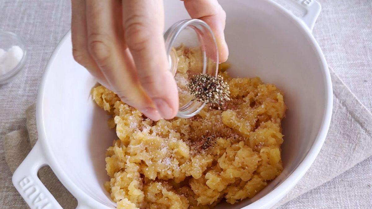 Salpimentar pollo picado