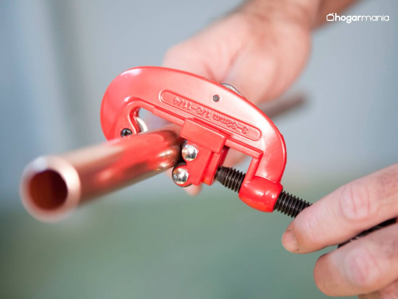 Puedes cortar lso tubos con un cortante