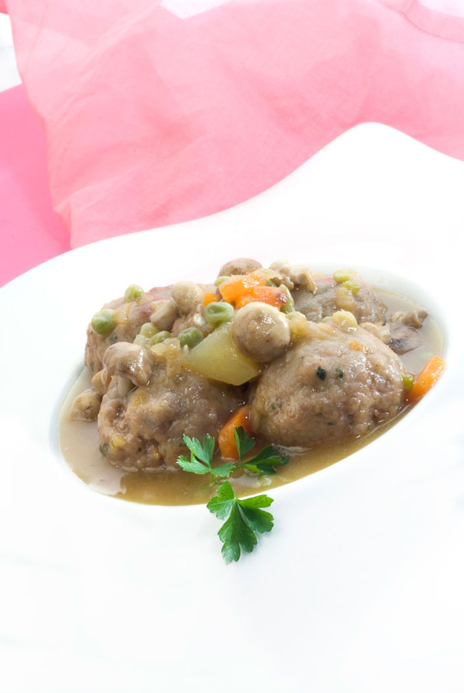 Albóndigas a la jardinera Albóndigas a la jardinera
