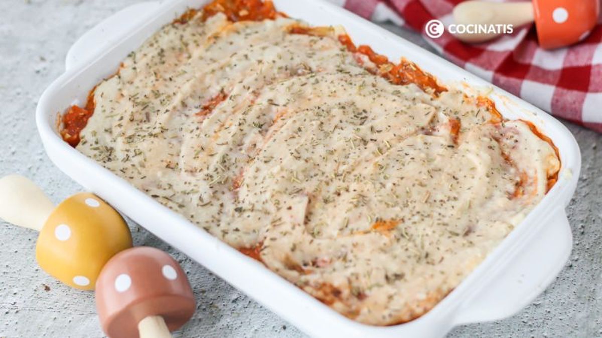 Musaka de verduras lista para hornear