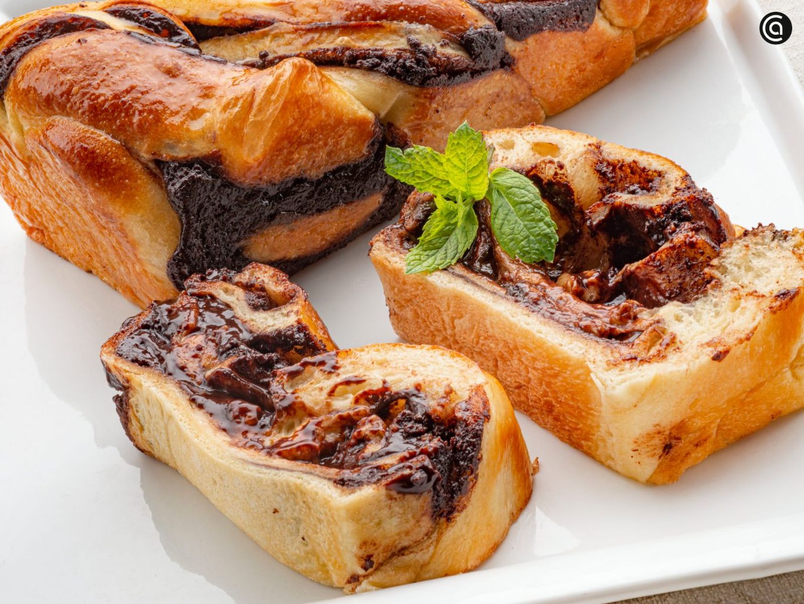 Brioche babka con miga suave y su relleno irresistible