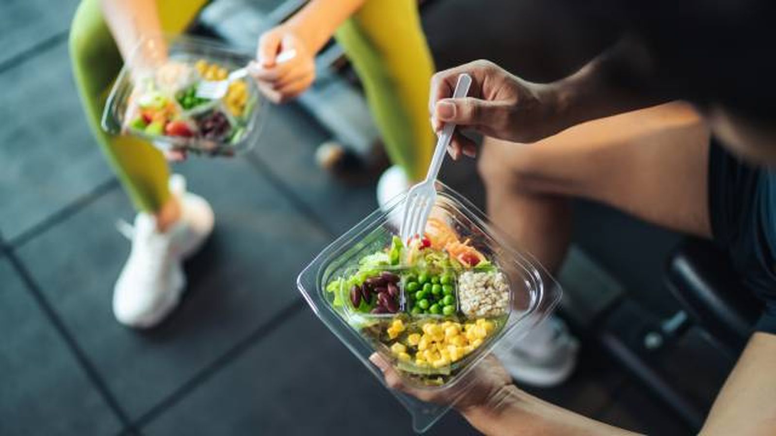 Es importante cuidar la alimentación al entrenar para ganar masa muscular Es importante cuidar la alimentación al entrenar para ganar masa muscular