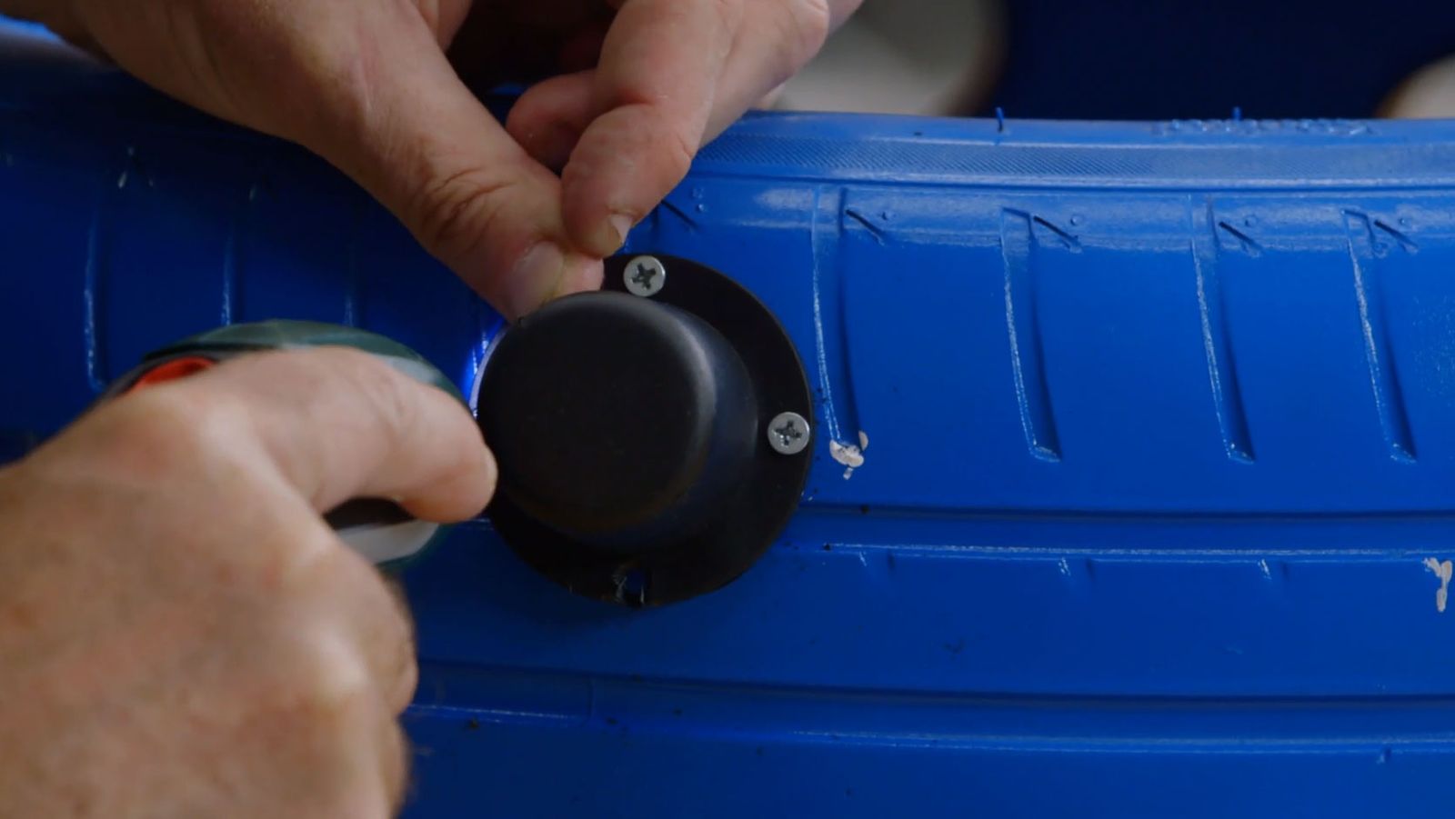 Cómo hacer un paragüero con un neumático paso 8 Cómo hacer un paragüero con un neumático paso 8