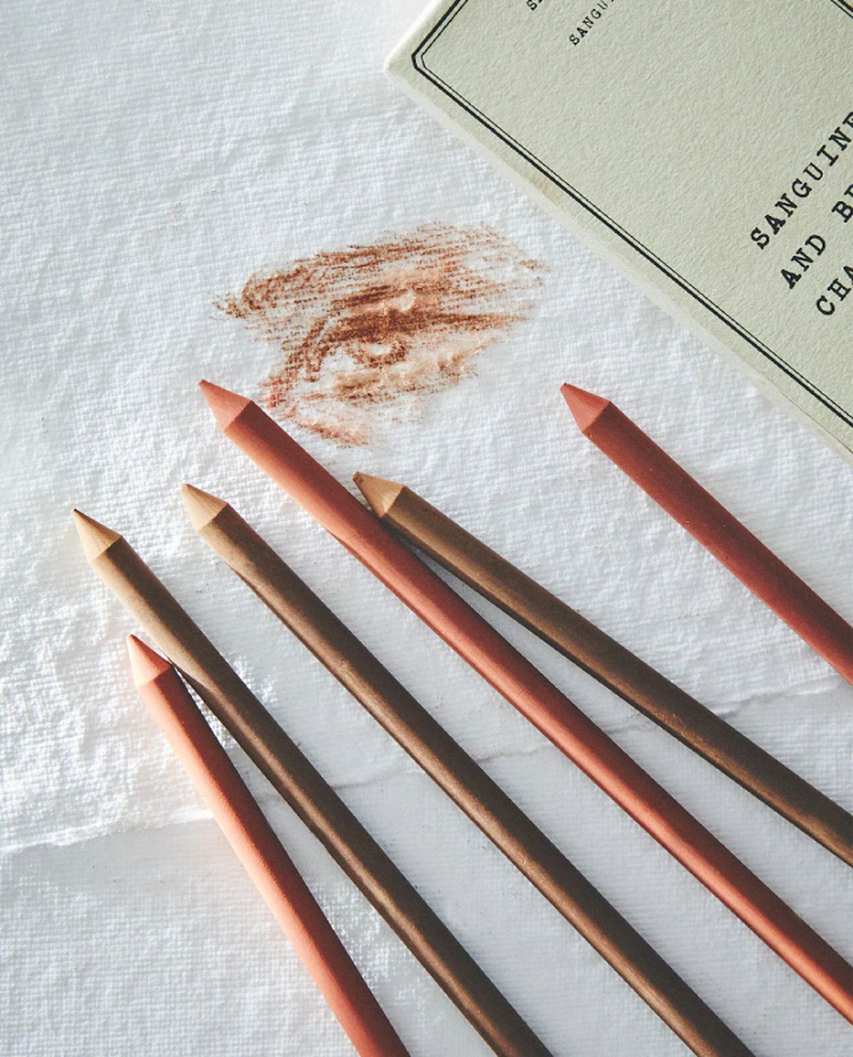 carboncillos marrones zara home