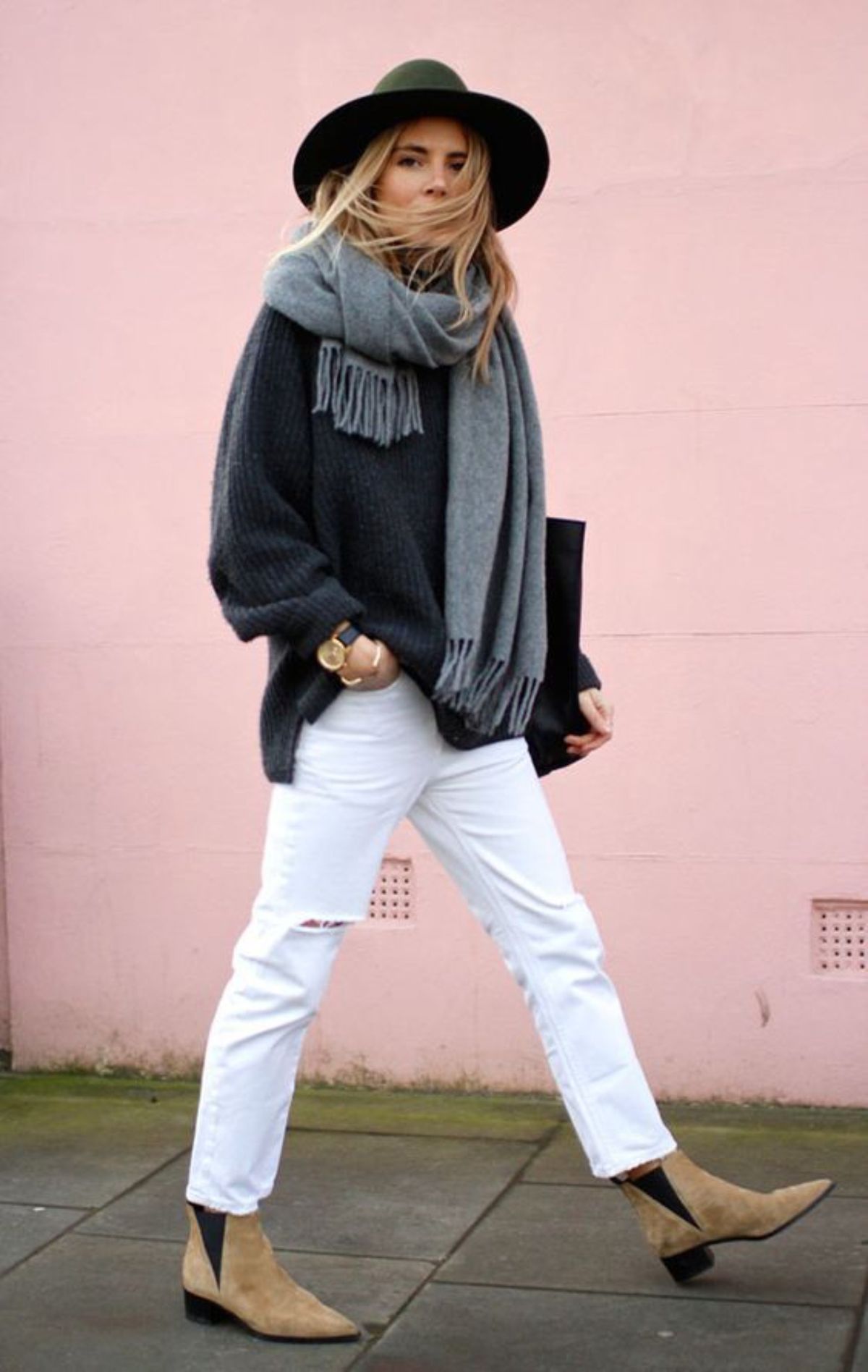 Los botines Chelsea son perfectos para conseguir un look bohemio