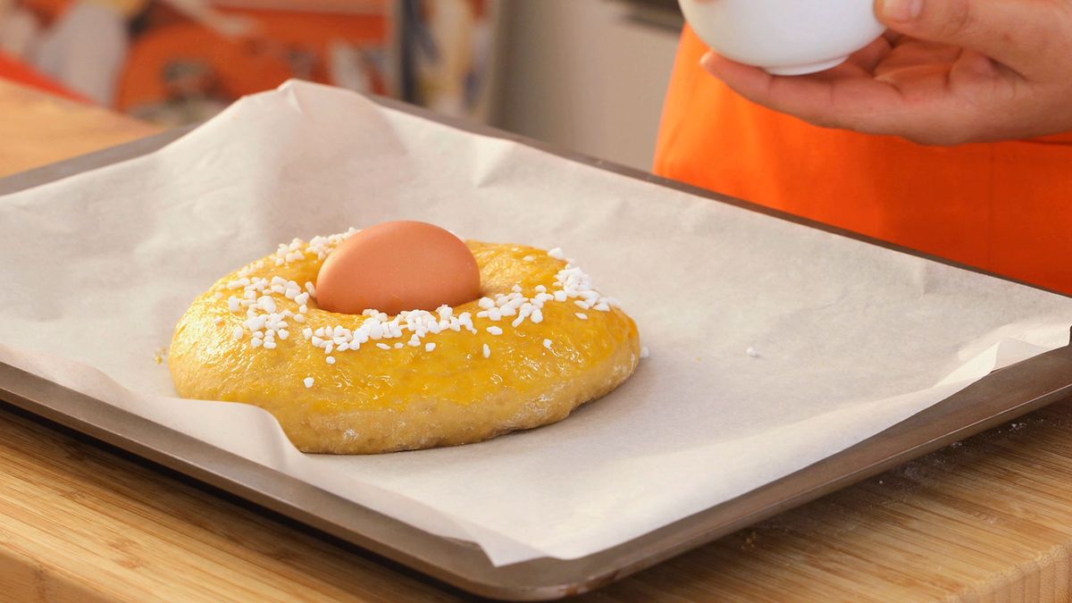 Mona de Pascua tradicional   Paso 5