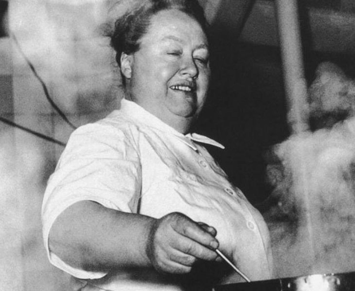 eugenie brazier mujeres