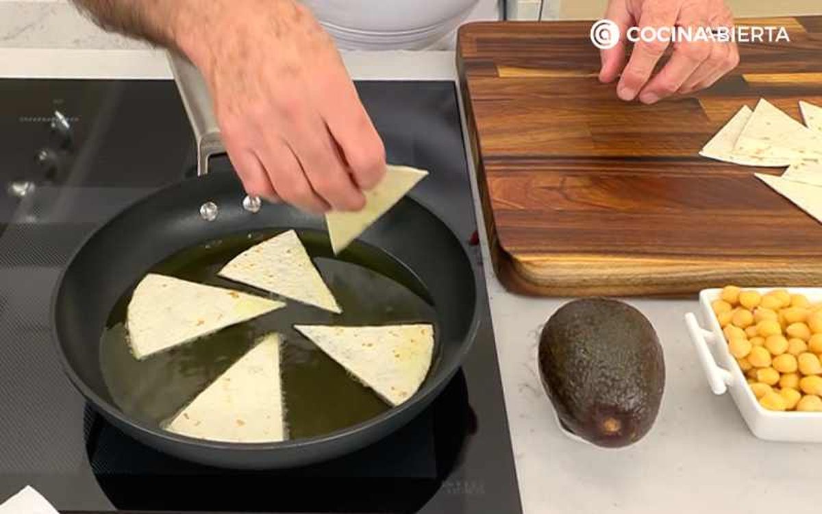 Fríe y luego escúrrelos