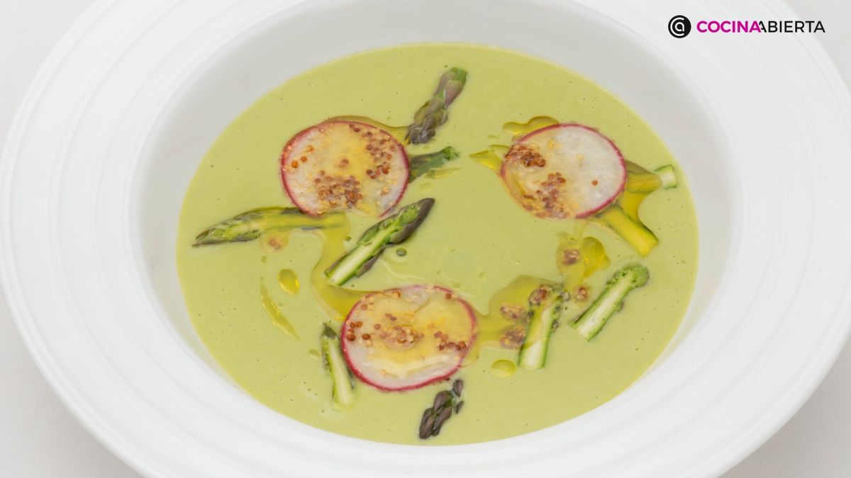 Salmorejo de espárragos verdes, una receta diferente y nutritiva