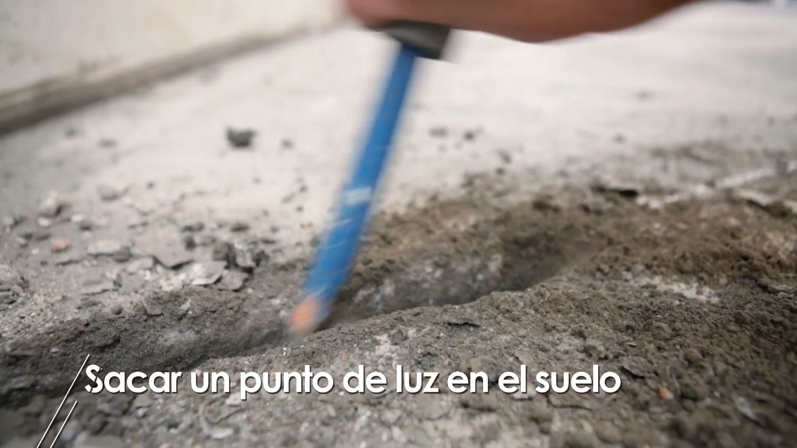 Cómo sacar un punto de luz en el suelo paso 2 Cómo sacar un punto de luz en el suelo paso 2